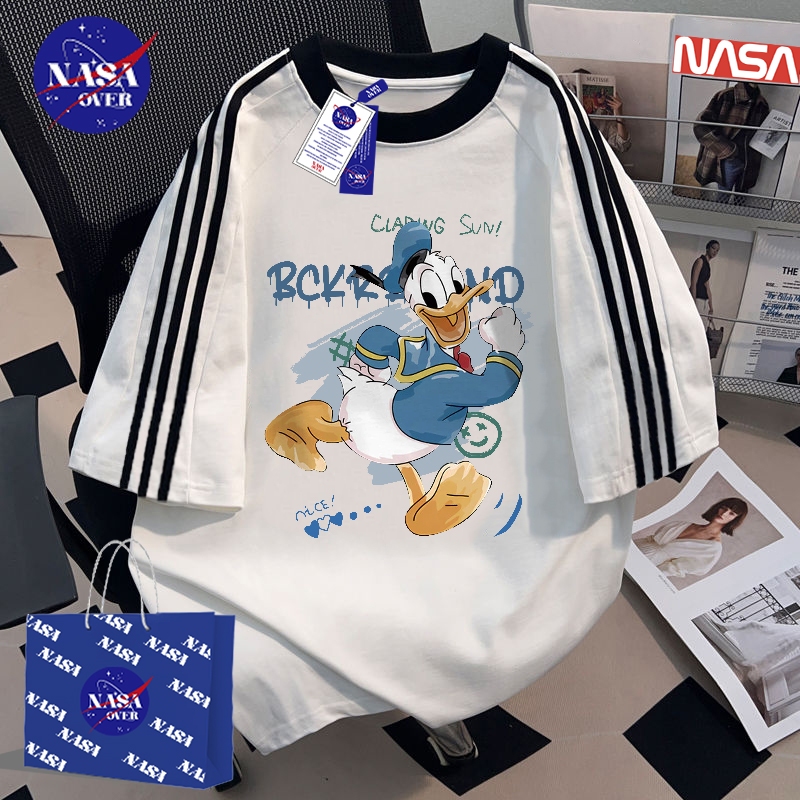 【พร้อมส่ง】🔥NASA ยูนิเซ็กส์ oversize สามแถบ แขนสั้น เสื้อ ฤดูร้อน แนวการ์ตูนขี้เล่น ลายการ์ตูนเป็ 🦆 ดีไซน์เก๋ casualYG1257
