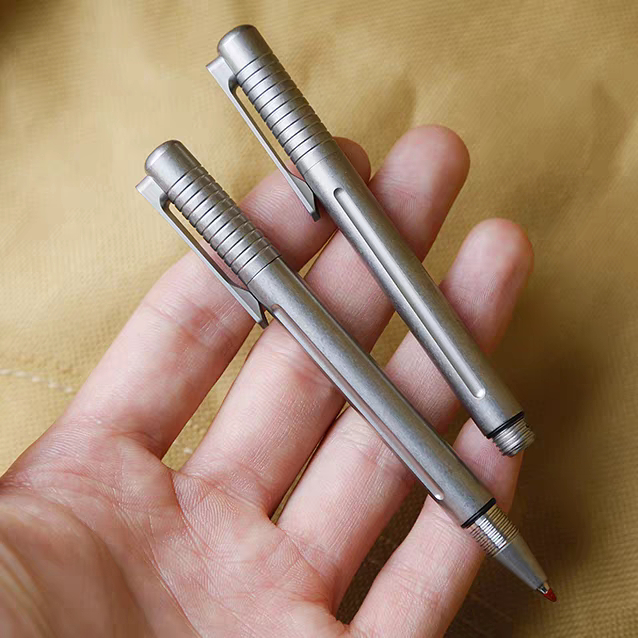 ที ปากกายุทธวิธีโลหะผสมไทเทเนียมขนาดกะทัดรัดน้ําหนักเบาแบบพกพาแบบพกพาฉุกเฉินกลางแจ้งกันน้ําที่เขียนด้วยลายมือเครื่องเขียน - รูปที่ 3