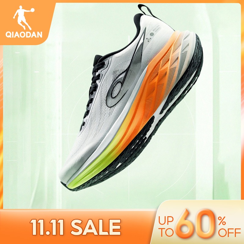 Qiaodan DS2 รองเท้าวิ่งผู้ชายเบาะหนาสบาย Rebound น้ําหนักเบา QXB023253217ร