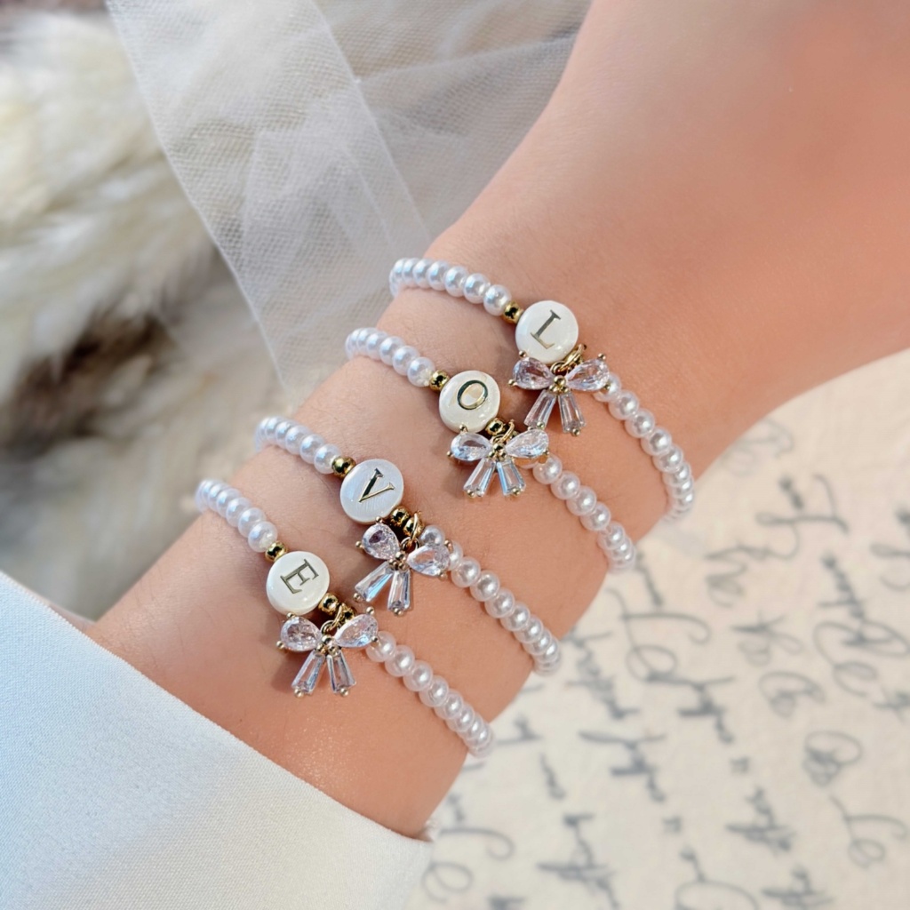 แฟชั่น AZ 26 ตัวอักษรเริ่มต้น Pearl Zircon Bowknot สร้อยข้อมือของขวัญวันหยุดผู้หญิงเครื่องประดับอุปกรณ์เสริม