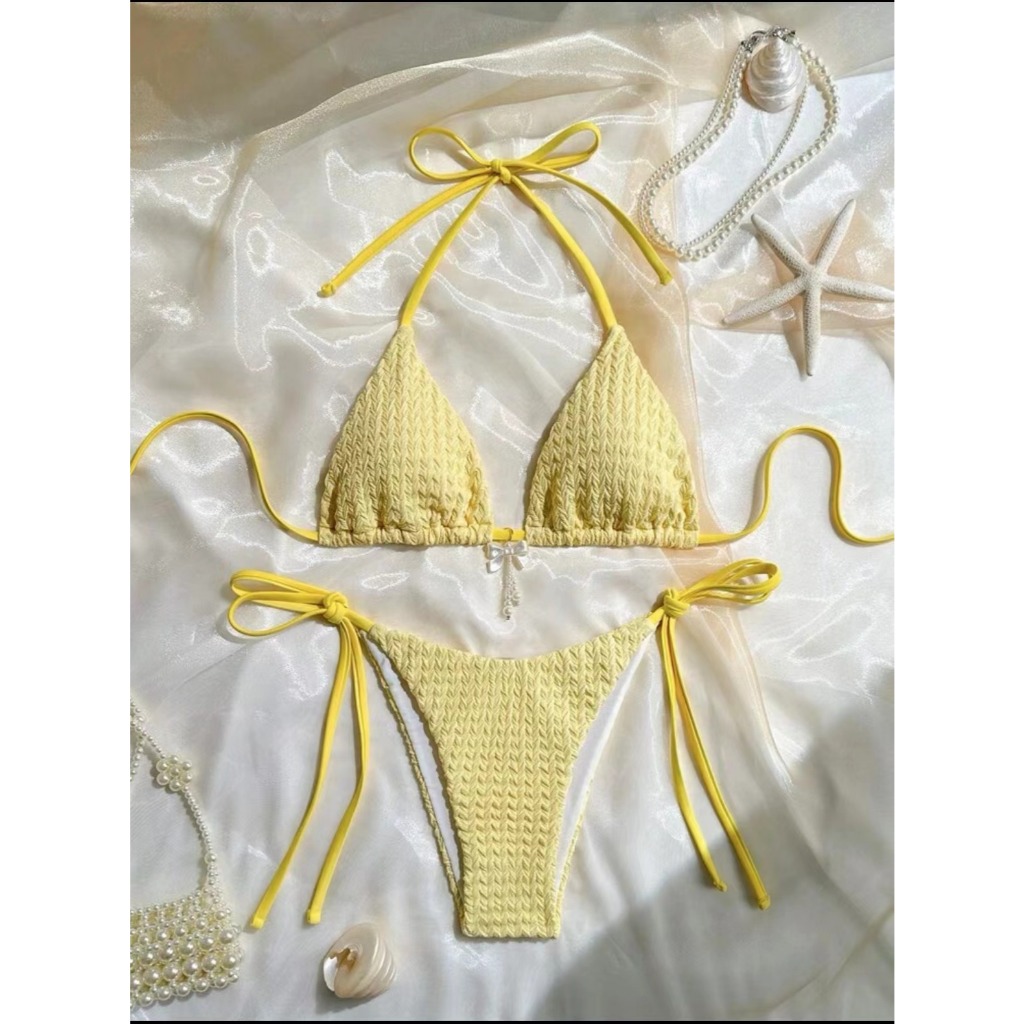 [SUMMER LUV] ส่งไวจากไทย ชุดว่ายน้ําเปิดหลังเซ็กซี่ Split Strappy โบว์ตกแต่ง บิกินี่เหลือง สีขาว