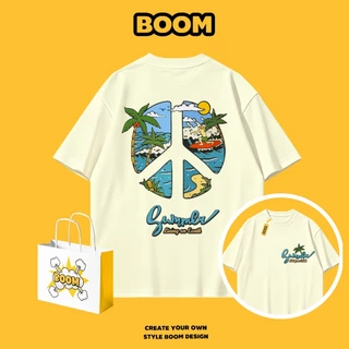 BOOM เสื้อยืดคอกลม ผ้า cotton 100% เสื้อยืดผู้ชาย ลายพิมพ์แฟชั่นทันสมัย Oversize ระบายอากาศดี