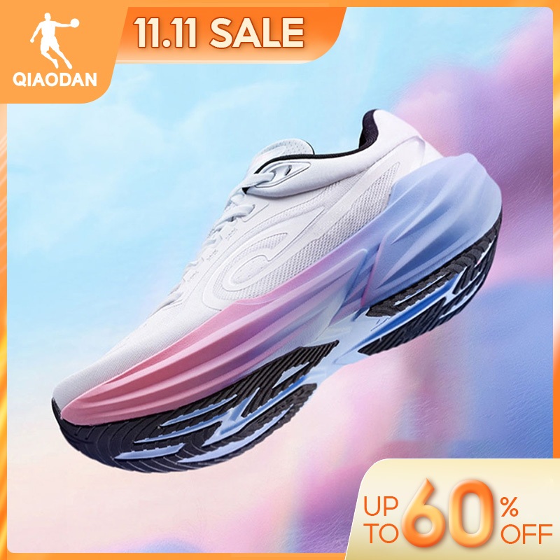 Qiaodan TG 1.0 รองเท้าวิ่งผู้หญิงกว้างฟุตเบาะกีฬา Rebound Stable Breathable QDB022253285