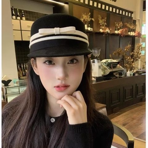 ญี่ปุ่นทําด้วยผ้าขนสัตว์โบว์สีคมชัดขี่ม้าหมวกผู้หญิงฤดูหนาวรู้สึกหมวกแหลมหมวก11.7
