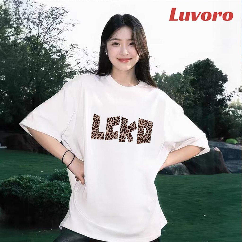 (ผ้าฝ้าย 100%) Luvoro ลายเสือดาว ตัวอักษรลายเสือดาว 2025 เสื้อยืด Cotton oversize T-shirt unisex ลาย เนื้อผ้านุ่มระบายอากาศดี แขนสั้น ใส่สบาย สีดำและสีขาว เสื้อยืดทูโทน เสื้อกีฬา เสื้อยืดแขนสั้น C1639