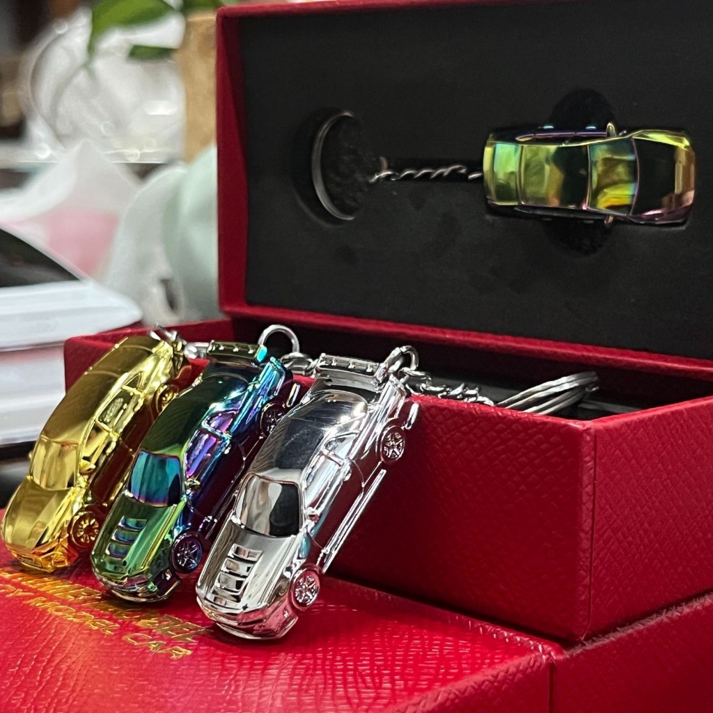 1:64 Scale GTR-R34 RS7 รถของเล่นรถโลหะ Diecast พวงกุญแจภาพวาดไฟฟ้าพวงกุญแจเด็กสําหรับเพื่อน