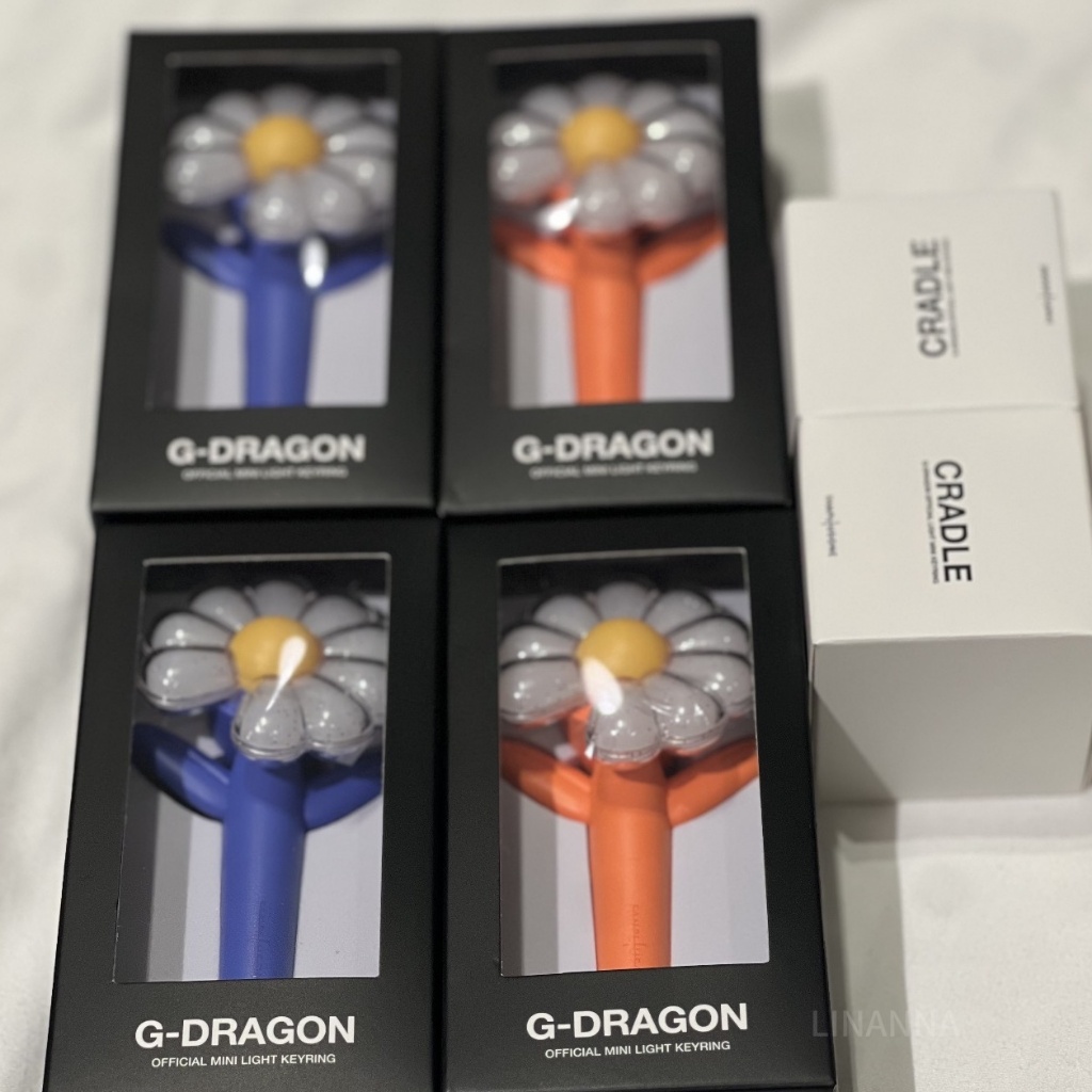 正品 G DRAGON อย่างเป็นทางการ MINI LIGHT KEYRING CRADLE GD keyแท่งเล็ก