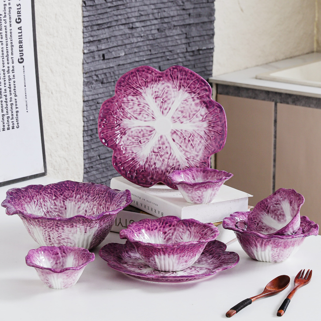 HongDian ceramic porcelain bowl plate ชุดชามและจานเซรามิกลายกะหล่ำปลีสีม่วง เพนต์ด้วยมือ วัสดุเกรดอาหาร ปลอดสารพิษ สีไม่หลุดลอก ใช้ได้กับไมโครเวฟ เครื่องล้างจาน และตู้ฆ่าเชื้อ สวยงามและใช้งานได้จริง เหมาะสำหรับใช้ในบ้าน มอบเป็นของขวัญ หรือใช้ในงานเลี้ยง