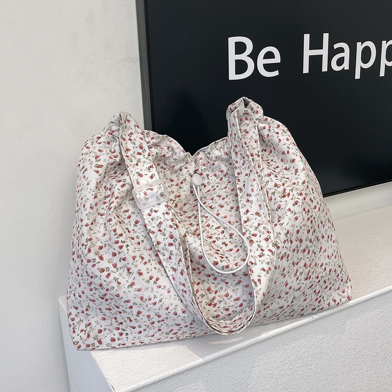 กระเป๋าคลัทช์ลายดอกไม้ สไตล์เกาหลี เหมาะสำหรับทำงานและใช้ในชีวิตประจำวัน ฤดูร้อน