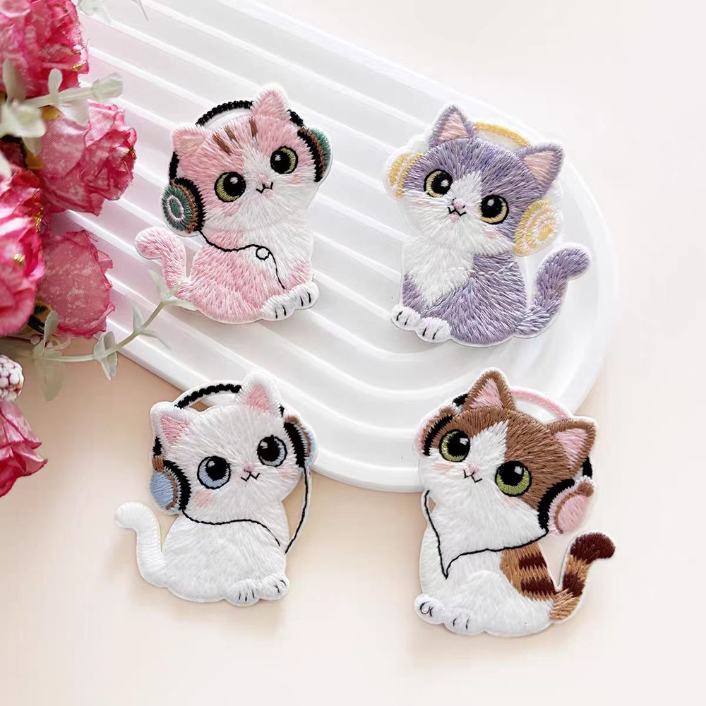 4 ชิ้นแมวพร้อมสวมใส่หูฟังเย็บปักถักร้อยแพทช์กางเกงสําหรับผู้หญิงกระเป๋าอุปกรณ์เสริมเหล็กบนงานฝีมือ
