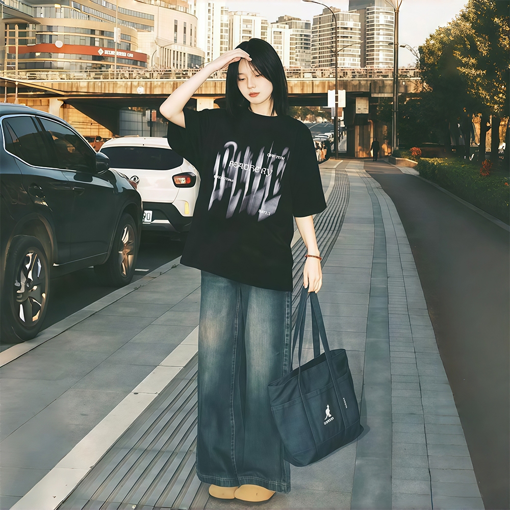 (Cotton 100%) เสื้อยืดชาย ผู้หญิง คอกลม สีดำ สีขาว วินเทจ แฟชั่นย้อนยุค ผ้าฝ้าย วัยผู้ใหญ่ ชุดคู่รัก พิเศษขนาดใหญ่ Cotton 100 % C760