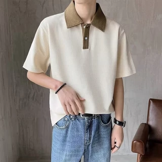 เสื้อแขนสั้นผู้ชายสไตล์มินิมอล คอกระพายยกลง สวมใส่ง่ายทุกวัน