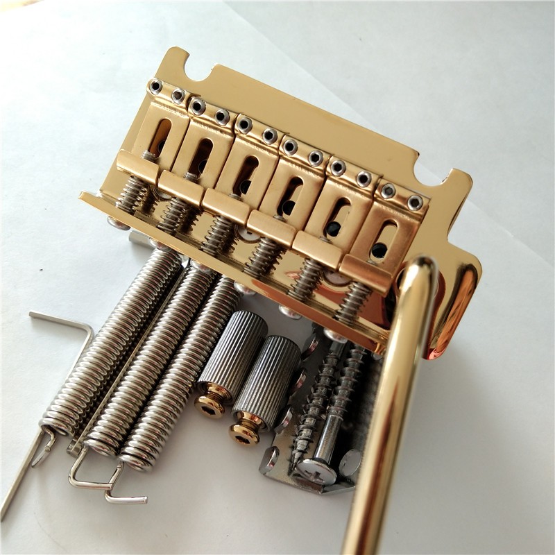 6 สายกีตาร์ไฟฟ้า Tremolo Bridge พร้อม Tremolo Bar Chrome Block BG1003 SD597