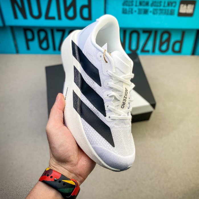 Evo SL M รองเท้าวิ่งน้ำหนักเบาที่ระบายอากาศได้ดีและดูดซับแรงกระแทก JP6206