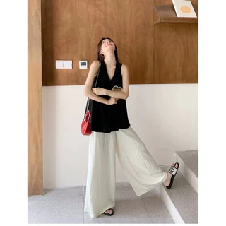 Fariy🍒คลังสินค้าพร้อม🍒 เสื้อกั๊กสีดำยาวปานกลางสุดเก๋สำหรับผู้หญิงในฤดูร้อนปี 2025 ดีไซน์ใหม่สำหรับเสื้อคอวีแขนกุดไซส์เล็ก