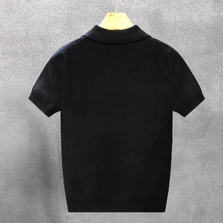 เสื้อโปโลแขนสั้นผู้ชายสำหรับฤดูร้อน สไตล์เรียบง่าย พร้อมให้เลือกสีดำ สีเทา และสีขาวเสื้อยืดผู้ชาย Men Clothing【COD】