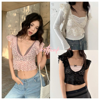 Hotpink ส่งจาก Bangkok🔥เสื้อลูกไม้ซีทรูคอวีลึกสุดเซ็กซี่ เสื…