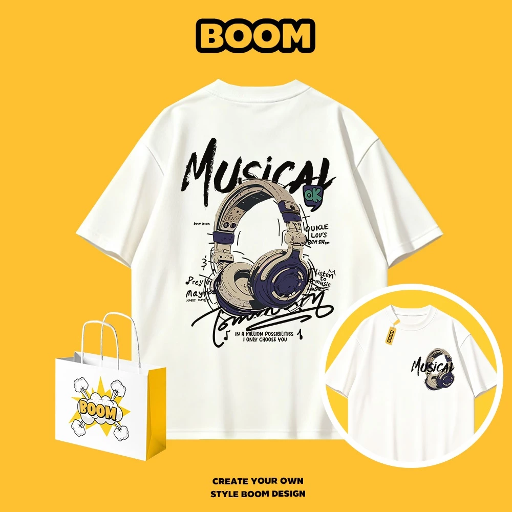 BOOM เสื้อยืดผู้ชาย cotton 100% แขนสั้น ลายแบรนด์เนมสุดเท่ Oversize ระบายอากาศดี สไตล์เกาหลี เหมาะสำหรับเยาวชน
