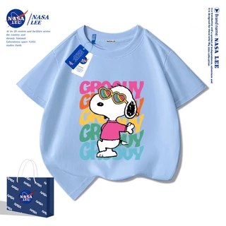 2025สินค้าใหม่! เสื้อยืดแขนสั้นเด็ก NASA ลายการ์ตูนสุนัขสโนปี้ 100% ผ้าฝ้ายแท้ สบายและนุ่ม