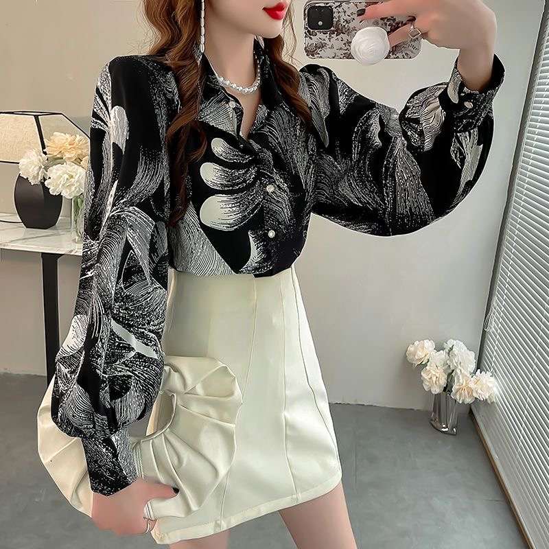 เสื้อชีฟองสำหรับฤดูร้อน สไตล์คลาสสิก แบบใหม่ พิมพ์ลายสีขาวดำ คอปอมพอนด์ แขนยาว สวมใส่สบาย ทรงหลวม