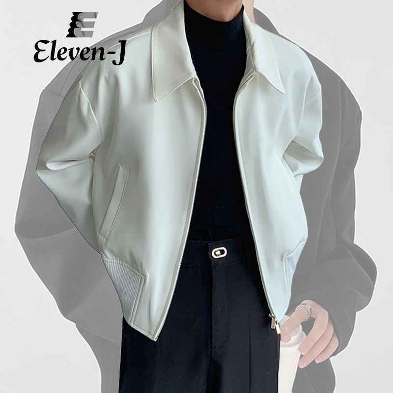 ELEVEN-J เสื้อแจ็คเก็ตผู้ชายสีขาว/ดำ สไตล์อเมริกันคล่องตัว อเนกประสงค์สำหรับทุกฤดูกาล ใส่สบาย สำหรับผู้ชายและผู้หญิง ราคาพิเศษสำหรับลูกค้าใหม่ ส่งฟรี‼️