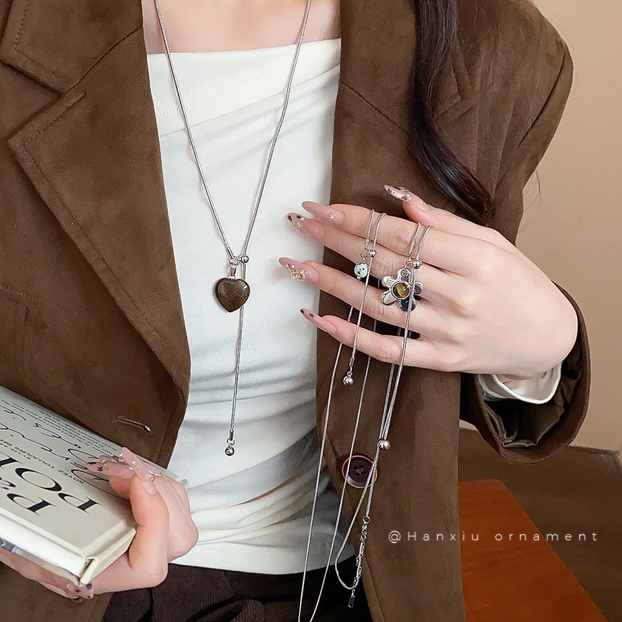 [JewBeuty]สร้อยคอมีห่วงและตุ้มหูทำจากเหล็กกล้าและหยกเสือ มีความหรูหราและงานฝีมือระดับไฮเอนด์