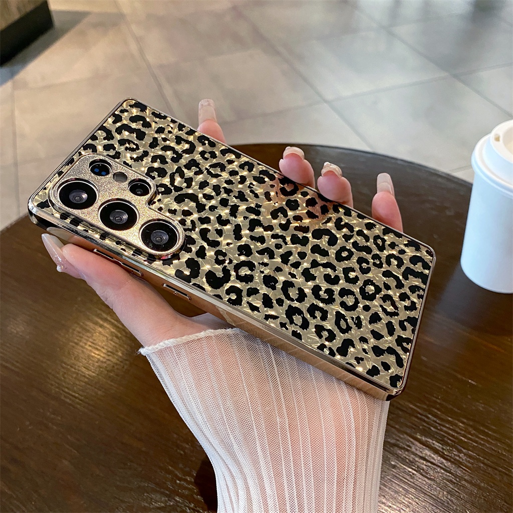 แฟชั่น ลายเสือดาว เคส Samsung Galaxy S26 Ultra S26 Plus S26 S25 FE S25 Ultra S25 Plus S25 S24 FE S24 Ultra S24 Plus S24 S23FE S23 Ultra A56 A55 A54 A53 A36 A35 A34 A26 A25 A17 A16 5G Case เคสโทรศัพท์ใหม่ ขอบซิลิโคนอ่อนขอบป้องกันการตก เคสมือถือซัมซุง