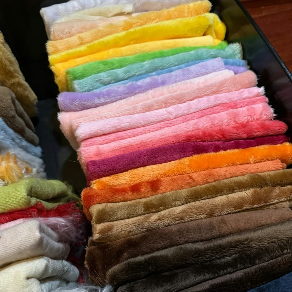 ผ้าพุช 5 มม. 100 สี เหมาะสำหรับงาน DIY และการเย็บปักถักร้อย ขนาด 45x50 ซม., 100% โพลีเอสเตอร์