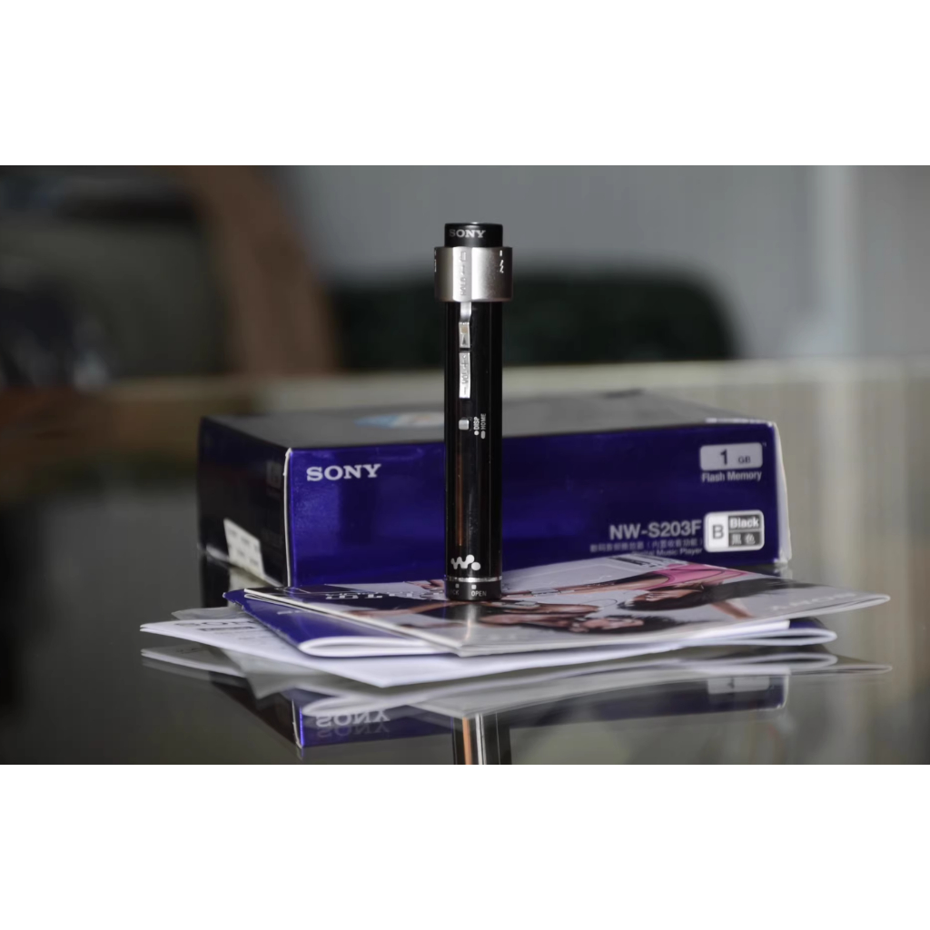 Sony NW-S203F Walkman MP3 Player Walkman แบตเตอรี่ใหม่เอี่ยม