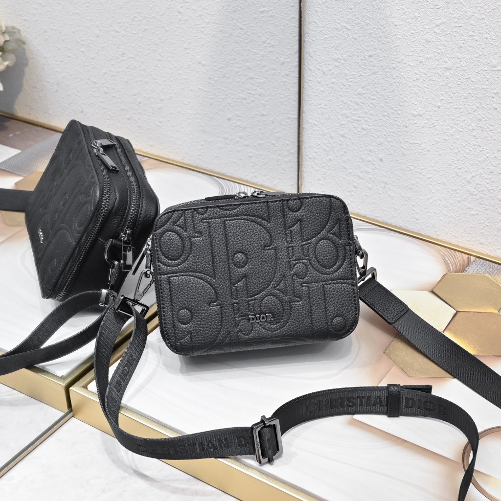 New Passport Holder: 8888 Size: 17X12X6cm