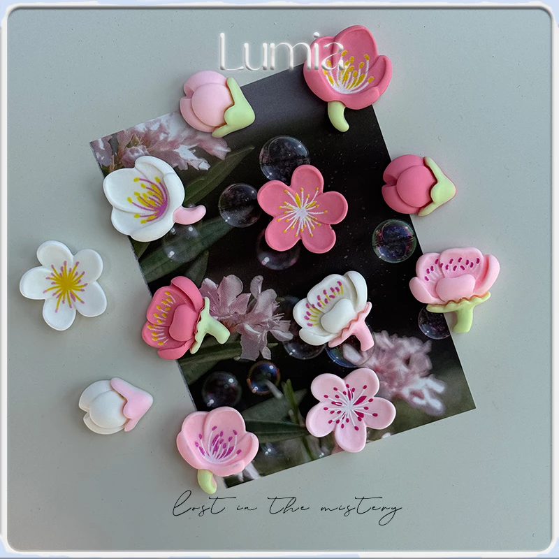 12ชิ้นซากุระแม่เหล็กติดตู้เย็น/อุปกรณ์ตกแต่งตู้/เครื่องประดับ3ง/กระดานข้อความ/สติกเกอร์เอกสารสํานักงาน/อาหารจําลอง/สติกเกอร์ตู้เย็นน่ารัก/ตกแต่งสํานักง