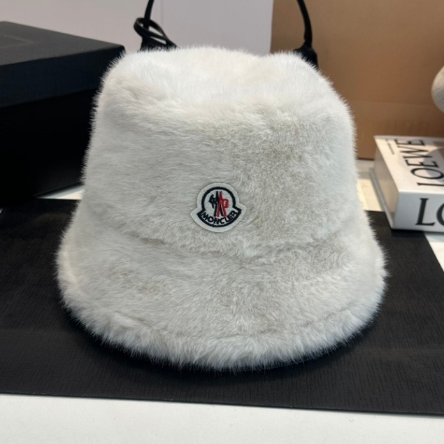 Winter Rabbit fuffy หมวกอ่าง m-moncl