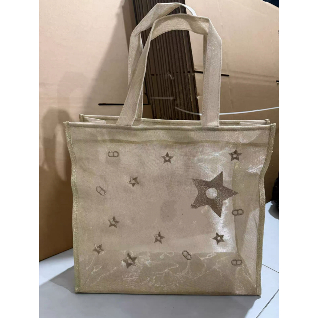 กระเป๋าโท้ตผ้าโปร่งปักลาย Shining Star ขนาด: 41 x 38 x 5 ซม