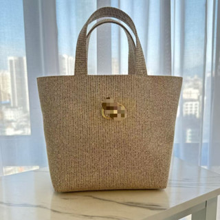 กระเป๋าถือของขวัญคริสต์มาส พร้อมกระเป๋าใส่ข้าวกลางวัน มีแม่เ…