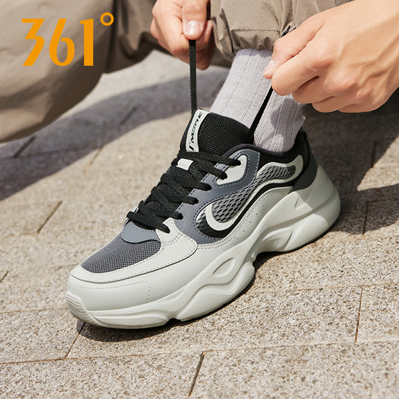 361 Degrees รองเท้าผ้าใบกันลื่นที่ทนทานสําหรับบุรุษและสตรีที่สะดวกสบาย 672536782