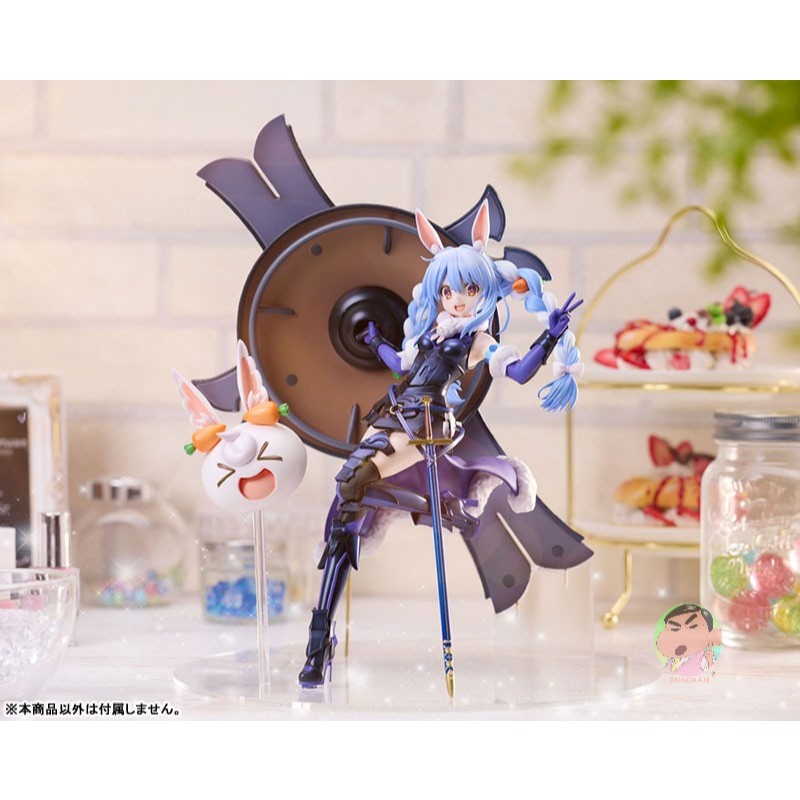 Aniplex Usada Pekora x Mash Kyrielight 1/7 Collaboration Figure