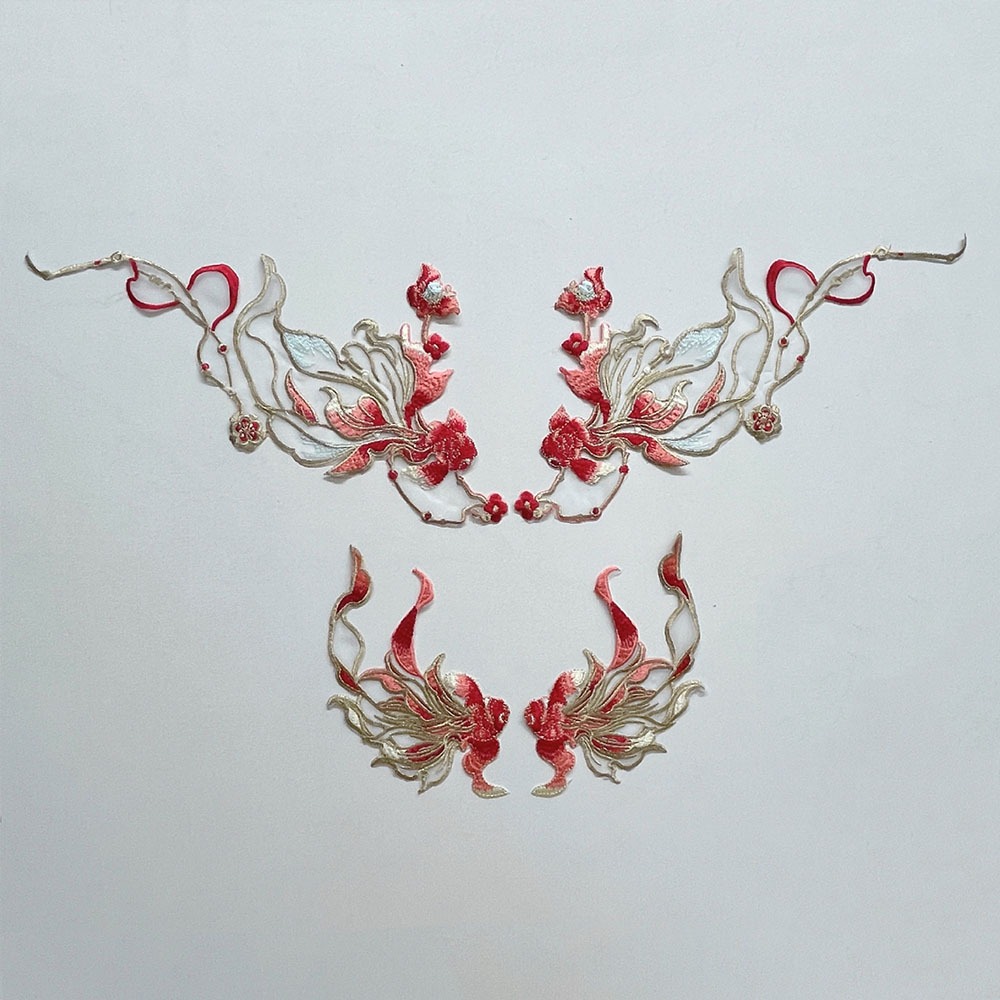 1คู่สีฟ้าสีแดงปลาเย็บปักถักร้อยแพทช์ประณีตHanfu Cheongsamสไตล์โบราณApplique DIYหัตถกรรมเย็บตกแต่ง