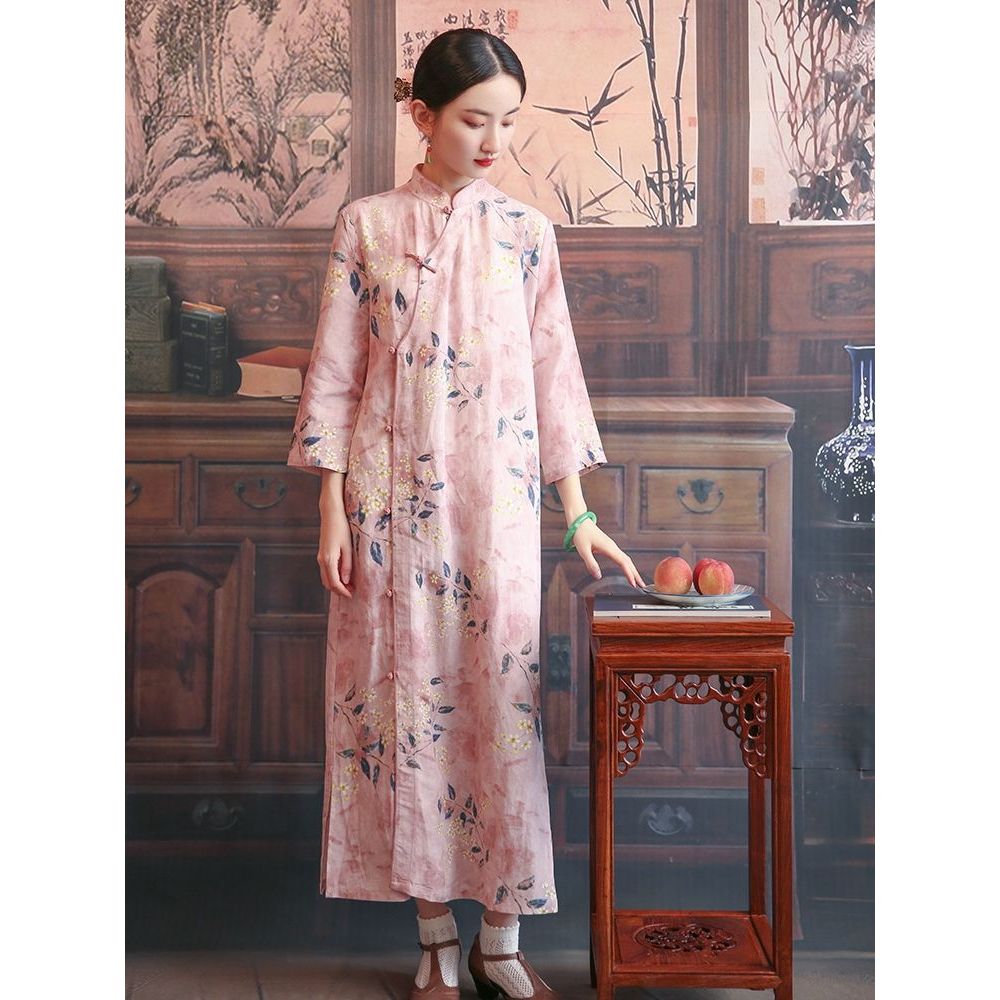 ผ้าฝ้ายลินินสไตล์แห่งชาติหัวเข็มขัดประณีตพิมพ์ Classy Stand-Up Collar Dress