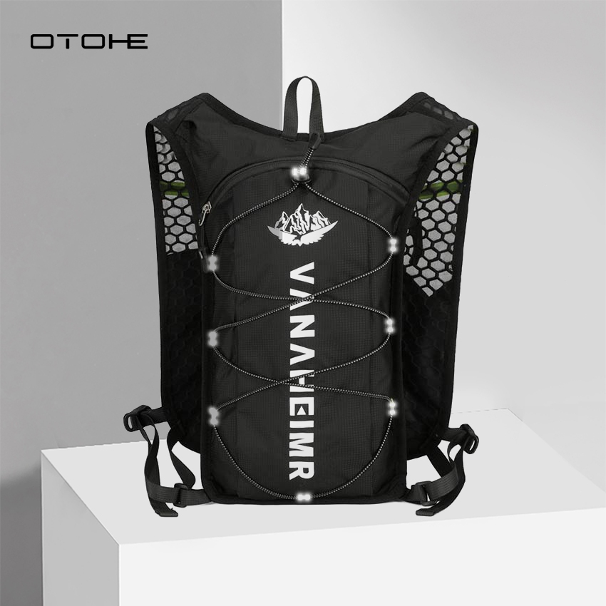 OTOHE กระเป๋าเป้สะพายหลัง สำหรับการเดินป่าและปั่นจักรยาน มีขวดน้ำ 2 ลิตร น้ำหนักเบา