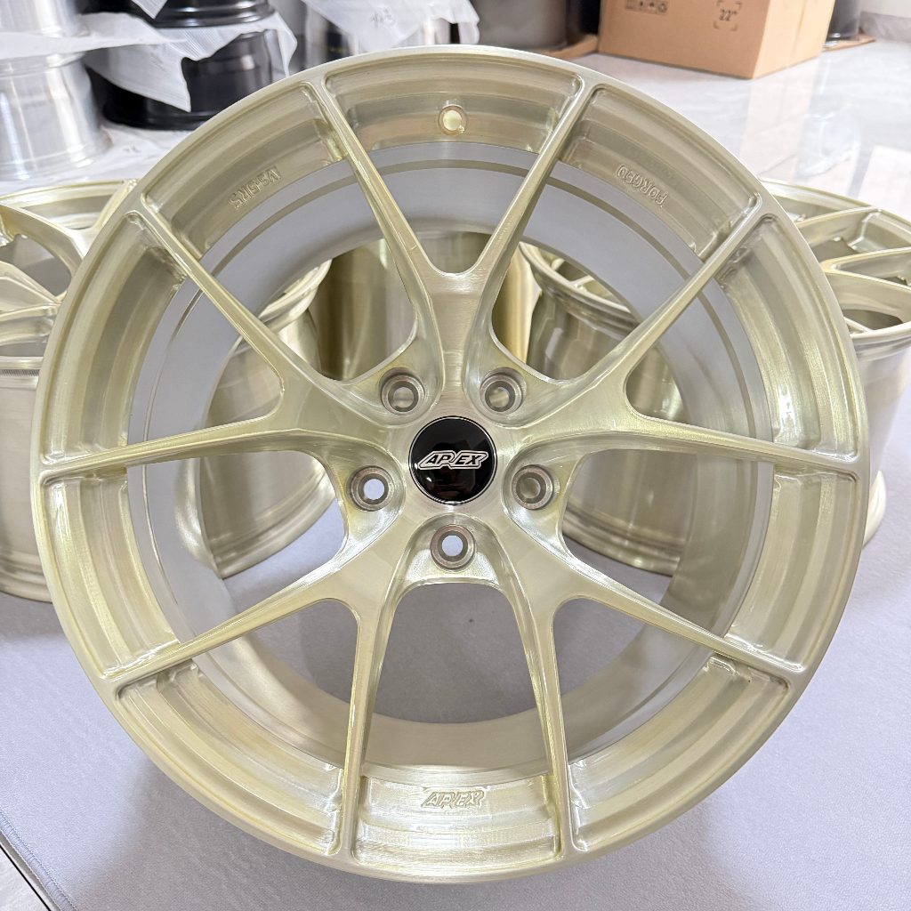 ล้อปลอมแบบกําหนดเอง apex vs-vrs