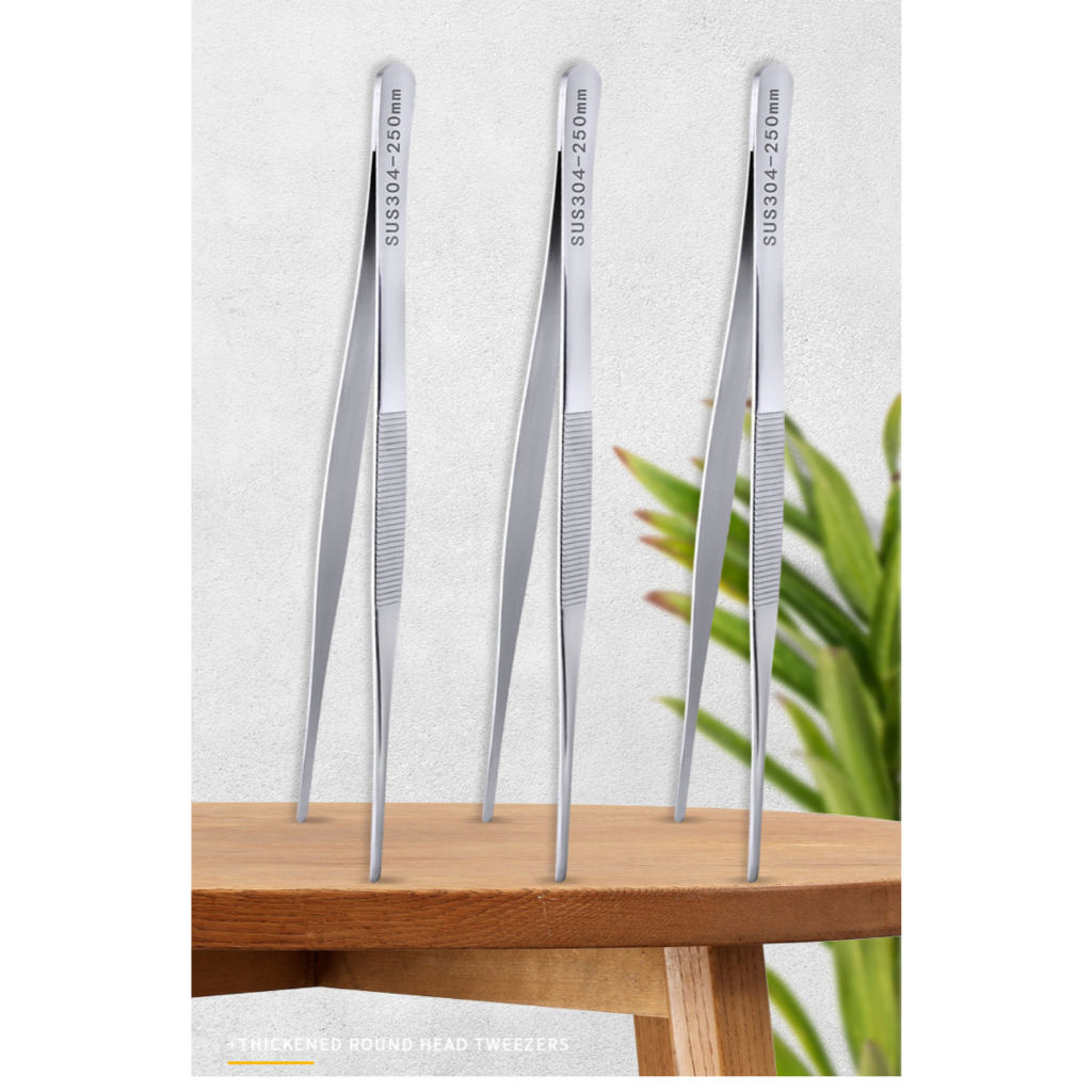 A&D แหนบคีบของ ผลิตจากสเตนเลส 304(Tweezers/Forceps) เป็นอุปกรณ์คีบจับวัตถุขนาดเล็กหรือพื้นที่เข้าถึงยาก เหมาะสำหรับใช้งานในอุตสาหกรรมอาหาร ยา การแพทย์ และงานฝีมือทั่วไป  งานซ่อมบำรุง อิเล็กทรอนิกส์ คีบอาหาร คีบต้นไม้ขนาดเล็กในตู้ปลา (Aquascape) หรือจับชิ้