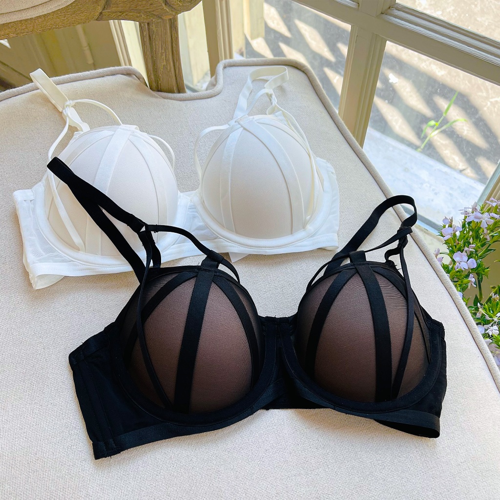 สินค้าพร้อมส่ง ยกทรงเซ็กซี่ลูกไม้ ดีไซน์มีโครงเหล็ก ยกกระชับระบายอากาศ แสดงทรงอก