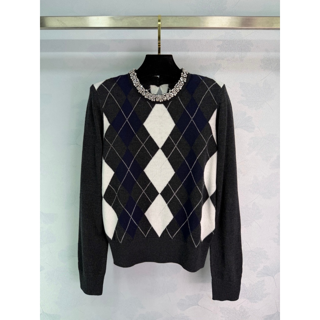 2025 เสื้อสเวตเตอร์สีดําแขนยาวผู้หญิงล่าสุด Size:SL BfO