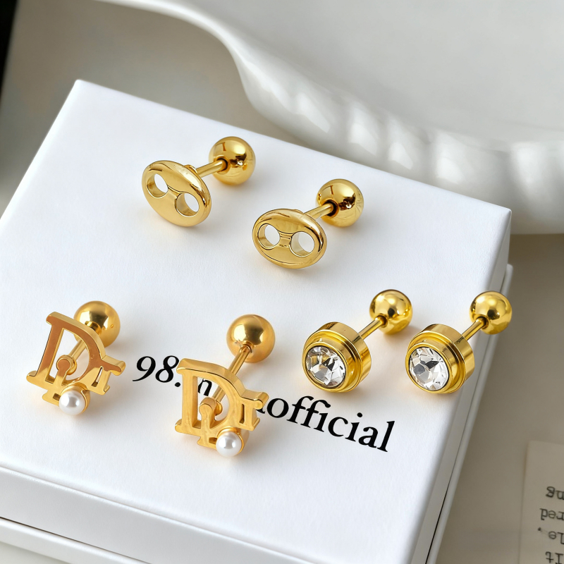 ต่างหู Mini D Letter Pearl Zircon สแตนเลสสตีลและไทเทเนียม แบบสกรูลูกกลม