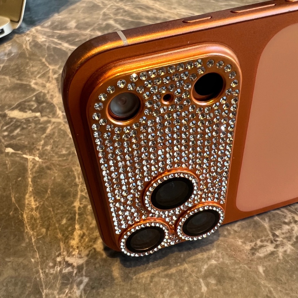 Glitter Full Diamond โลหะป้องกันกล้องสําหรับ iPhone 17 Pro Max 17Pro Air 9H HD กระจกนิรภัยกล้องเลนส์ Protector Bling Rhinestone Anti-scratch Cover ราคา ถูกที่สุด ดีลบีเคเค แกลเลอรีภาพที่ 2