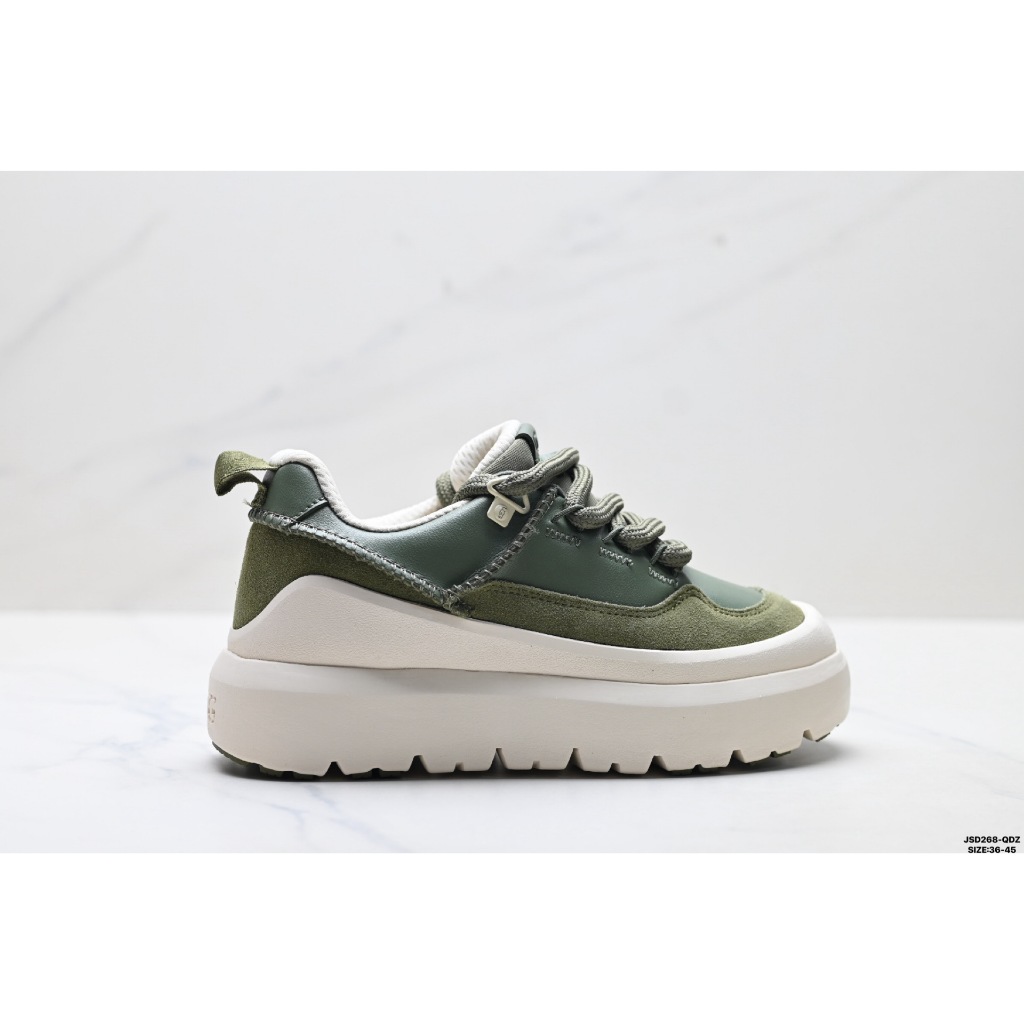 รองเท้าลําลอง UGG HERITAGE