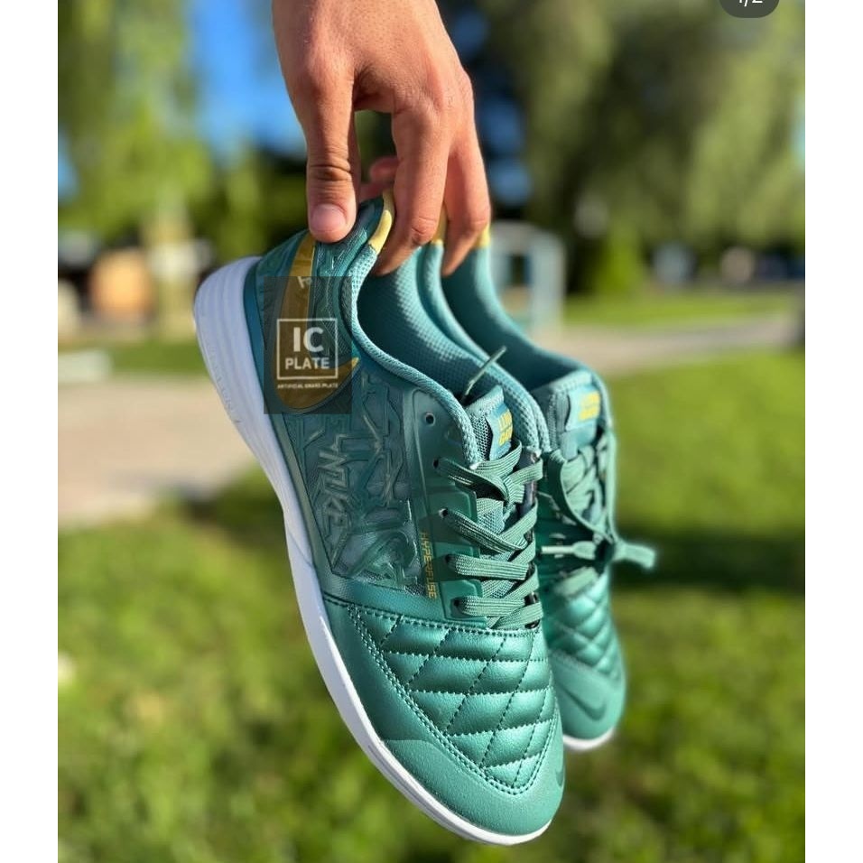 รองเท้าฟุตซอล Lunar Gato II IC ส้นแบนหนังสำหรับผู้ชาย