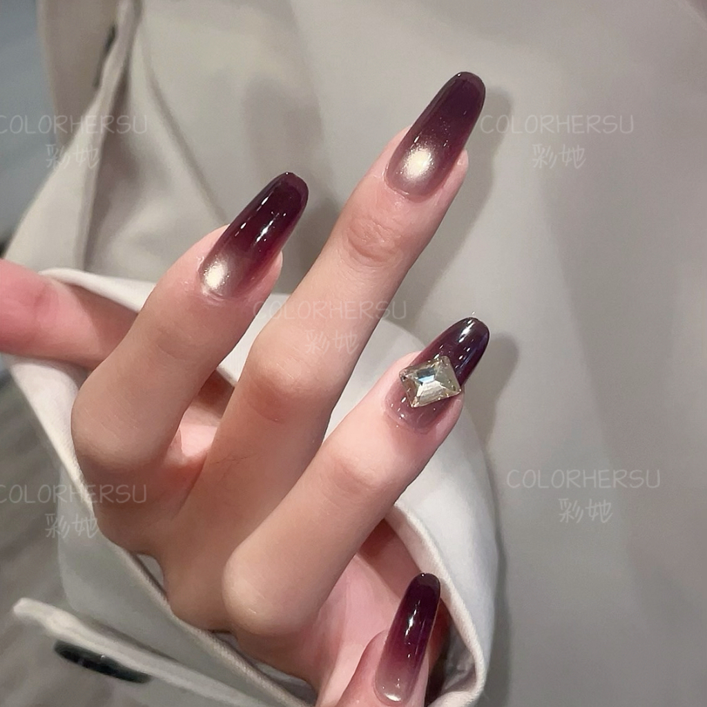 T026 เล็บปลอมสําเร็จรูป ทำด้วยมือ 10 ชิ้น/กล่อง หรูหรา ดูแพง มีสไตล์ สวมง่าย ใช้ซ้ำได้