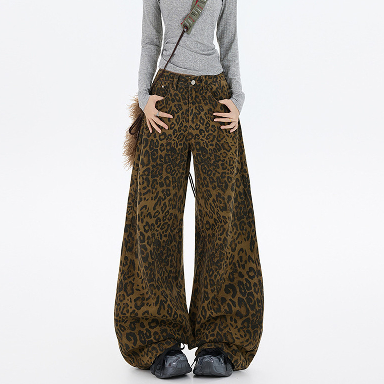 Floerns S-6XL กางเกงยีนส์ผู้หญิงสกรีนลายเสือดาว ทรงหลวมเอวสูง