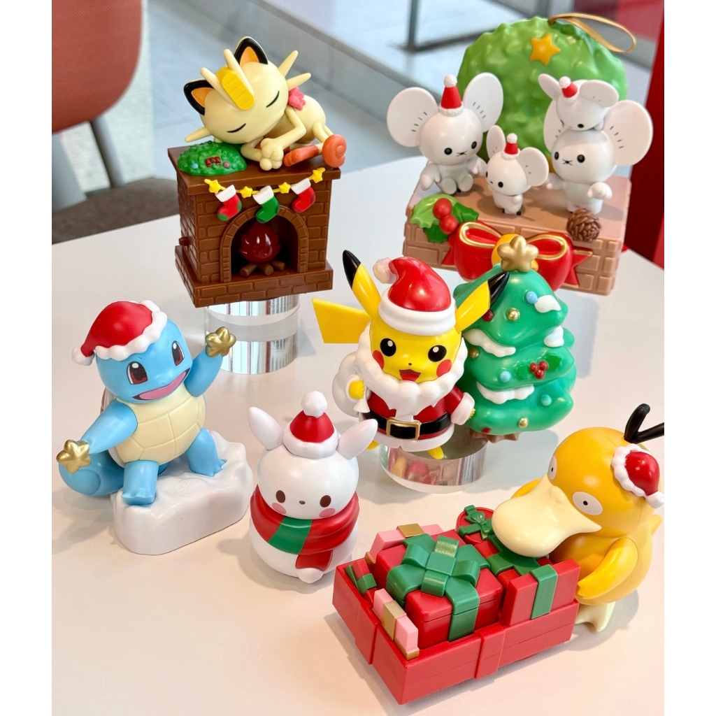 2025 KFC Christmas Pokemon ครบชุด 5 ตัวเลข - Tandemaus, Psyduck, Squirtle, Santa Pikachu, ของเล่นสะส